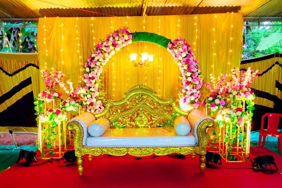 Mehandi&haldi stage decoration