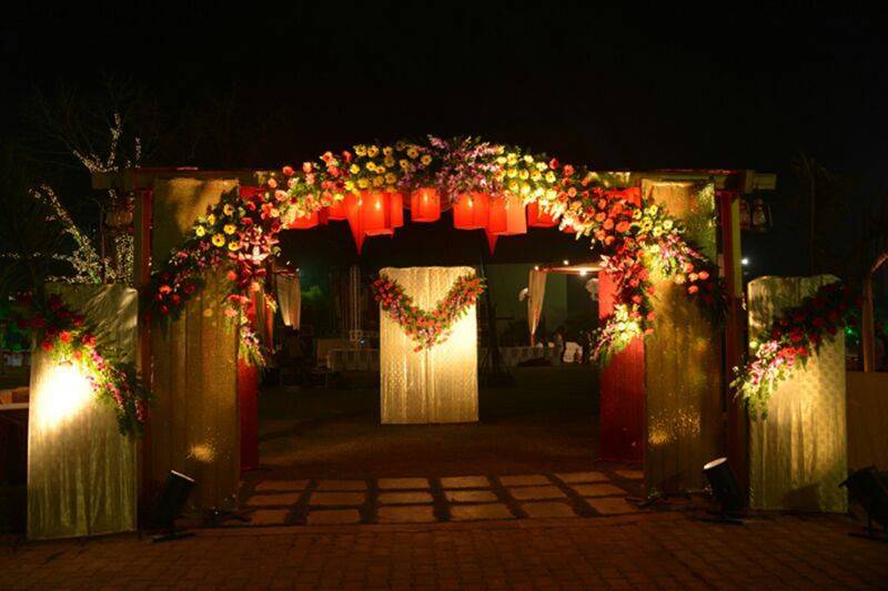 Entrance decor