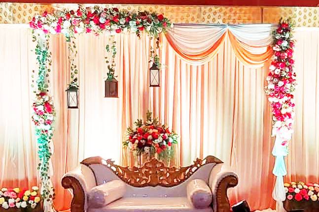 Mehandi&haldi stage decoration