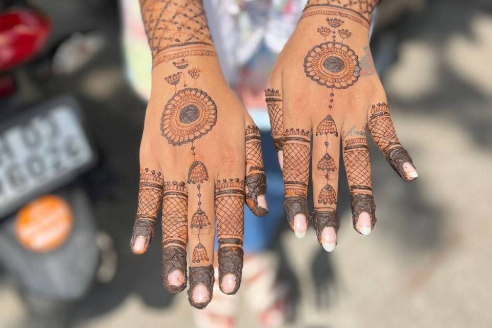 Mandala mehndi