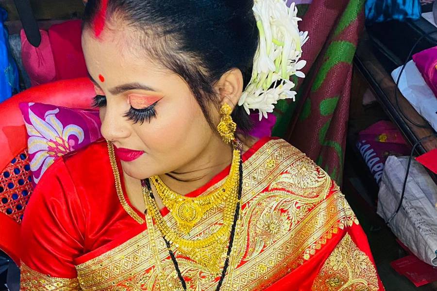 Bridal makeup