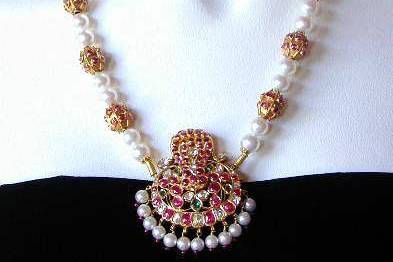 Bridal jewellery