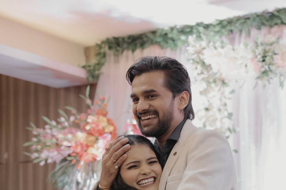 Komal & Omkar - Engagement