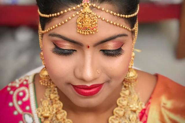 Elegance Makeup, Electronic City