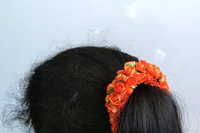 Orange Rose Gajra