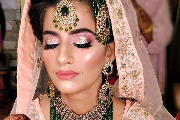 Makeupbykainatshaikh_1623043400_2590598264188228675_6176489203