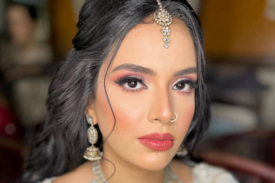 Makeupbykainatshaikh_1704883814_3277125417395718375_6176489203