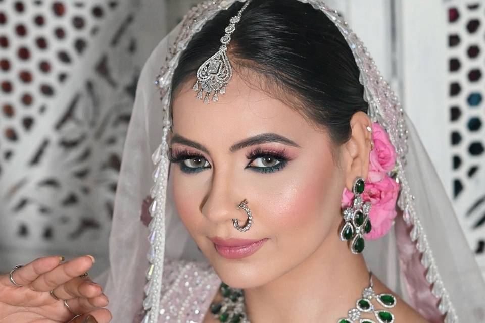 Makeupbykainatshaikh_1718461419_3391022624819972510_6176489203