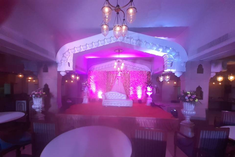 Stage at Sheesh Mahal