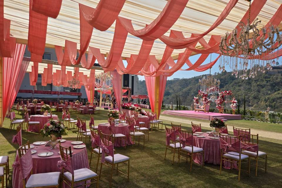 Day Wedding Setup