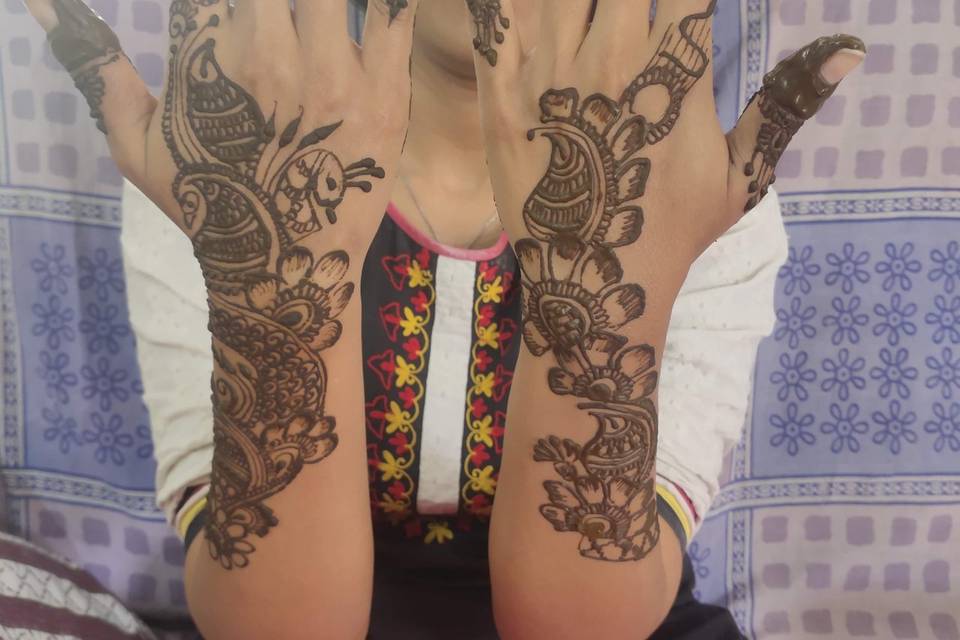 Henna Strings