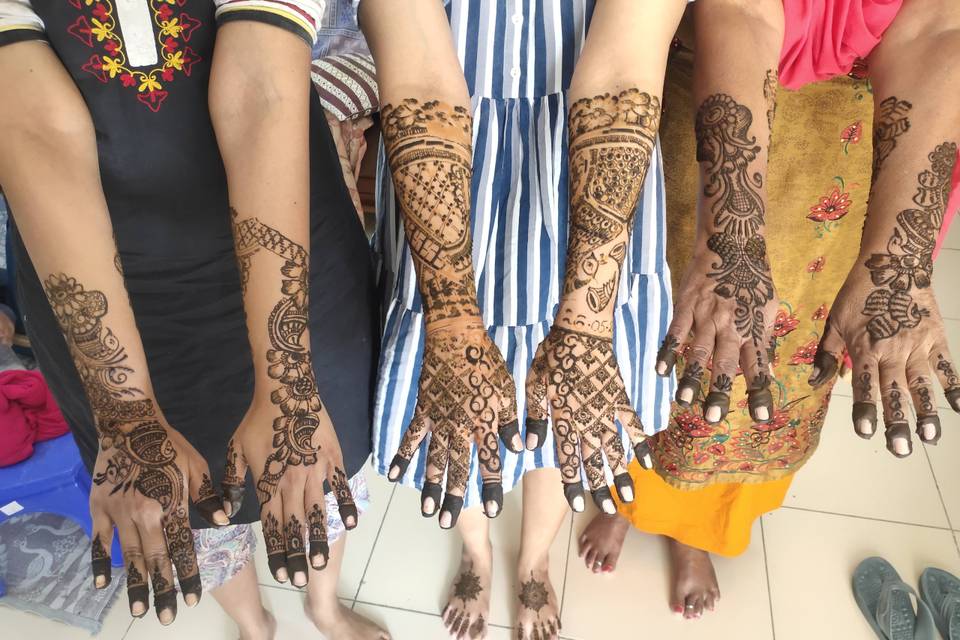 Henna Strings