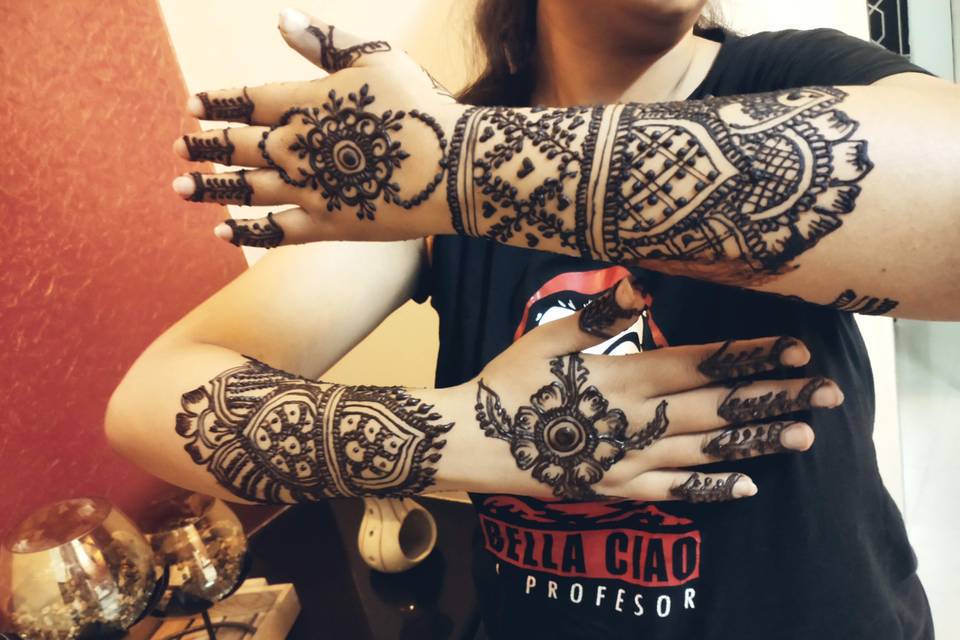 Henna Strings