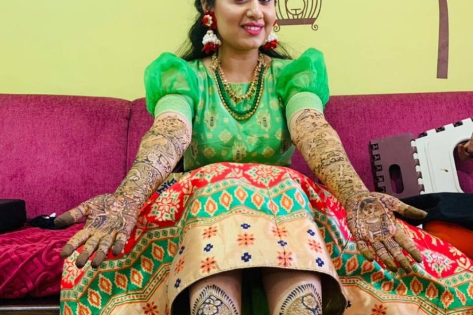 Bride with mehandi