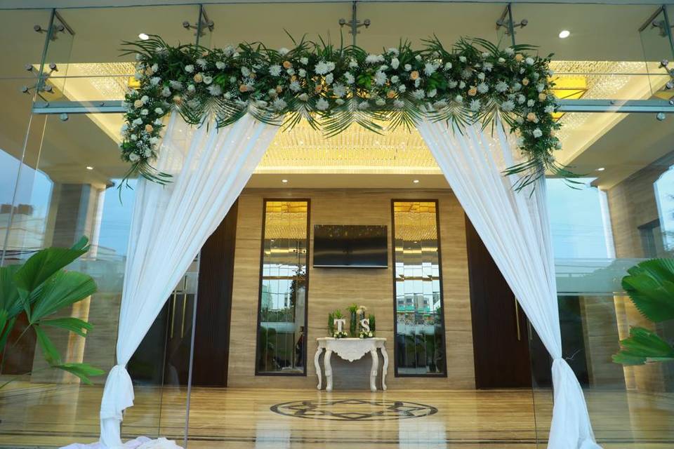 Entrance decor