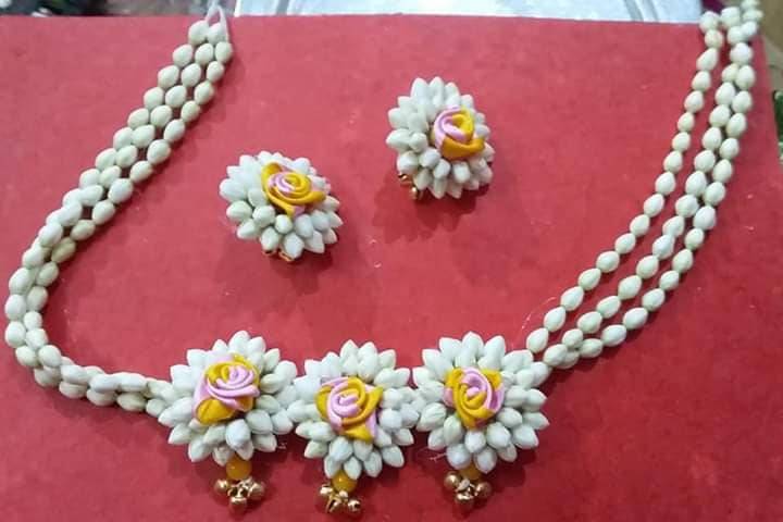Khoj Handcrafted Collections