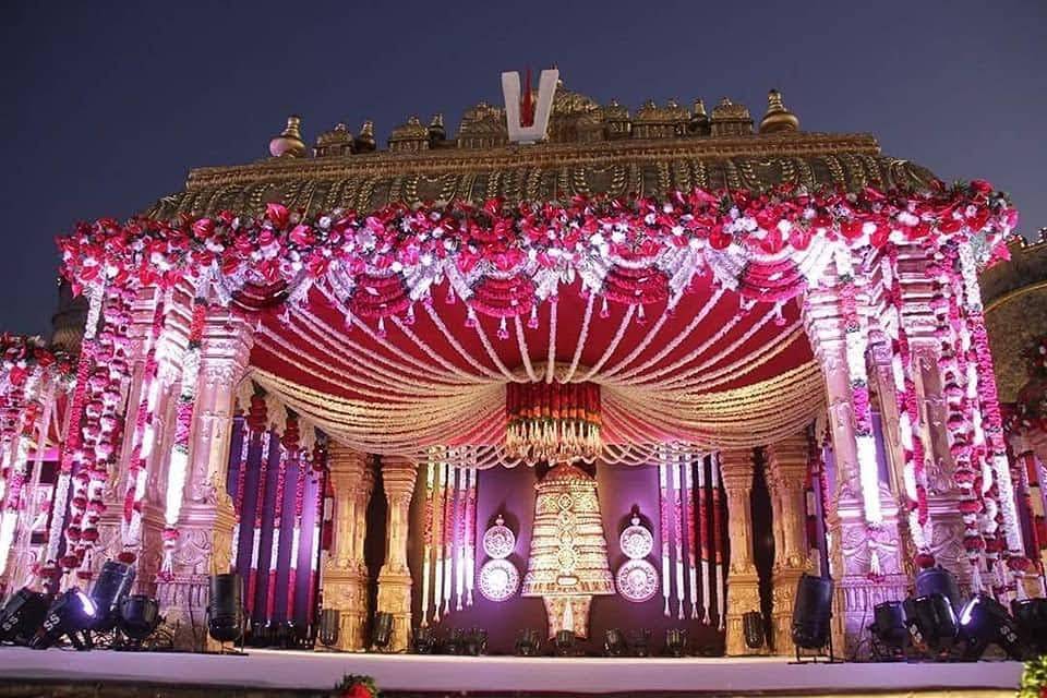 Wedding lighting and decor