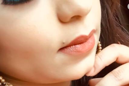 Party makeup