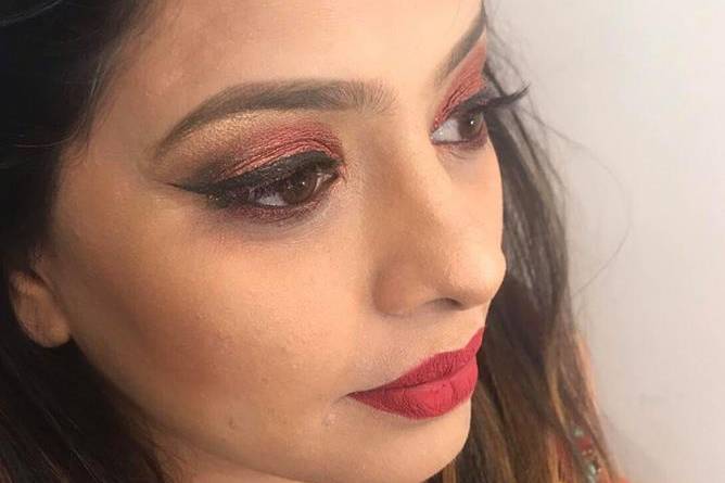 Eye Catcher by Rashmi Gandhi Makeovers
