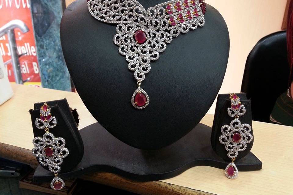 Crescent Jewellery, Begum Bazar