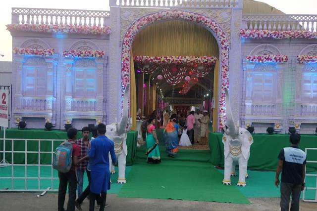 Entrance decor
