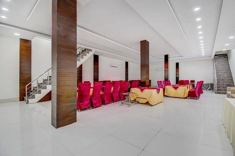 LRC Hotel - Banquet & Lawn