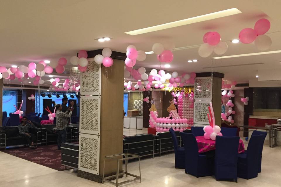 Hall Balloon Decoration