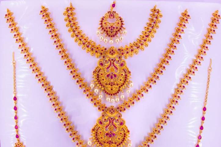 Bridal jewellery