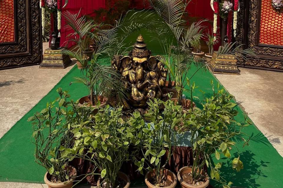Entrance decor