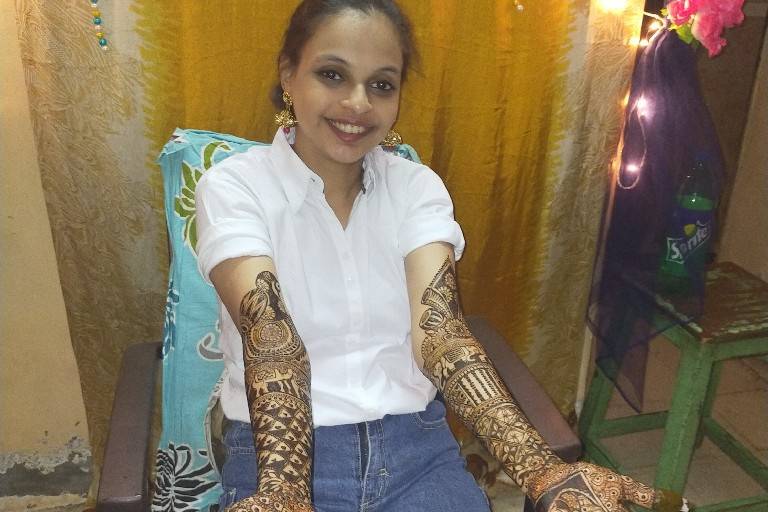 Art of mehndi by Sunita kenia