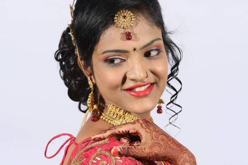 Bridal makeup