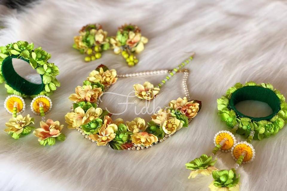 Floral jewellery