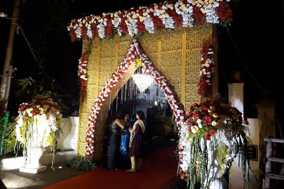 Entrance decor