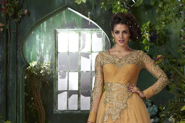Sara Ali Khan stuns in off-shoulder golden mini dress worth around Rs 88,000