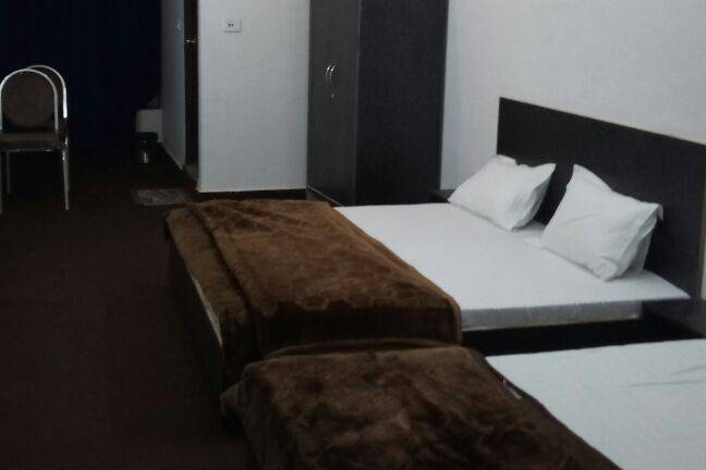 Deluxe and spacious AC rooms