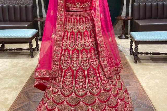 Lehenga on rent in Chandni chowk