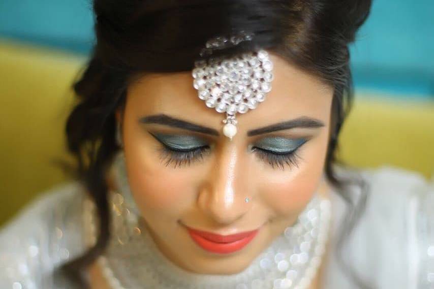 Bridal makeup