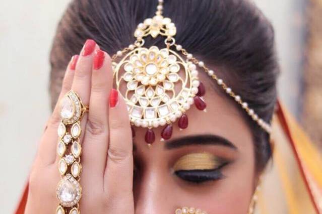 Bridal makeup