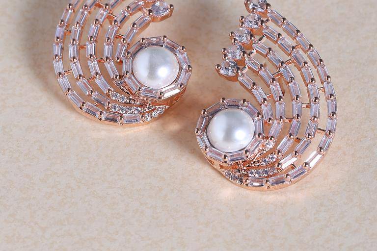Swirling Pearl Radiance Studs