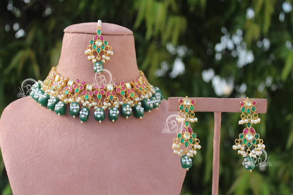 Kundan Necklace Set