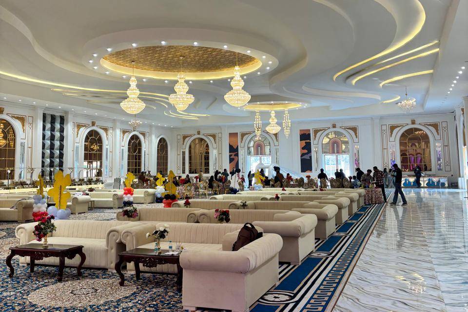 Banquet hall