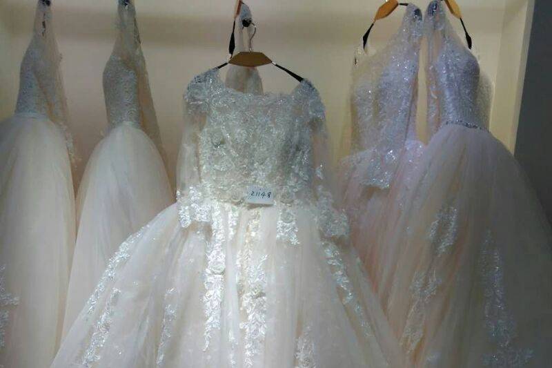 Wedding gown