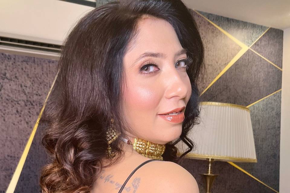 Glam party makeup