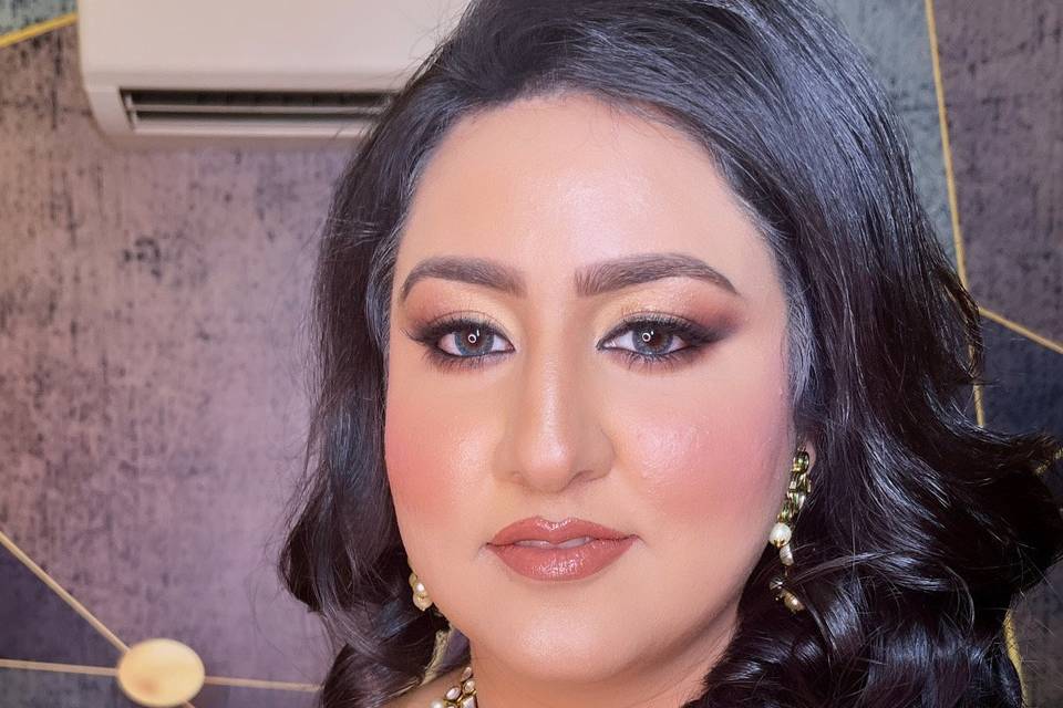 Cocktail makeup