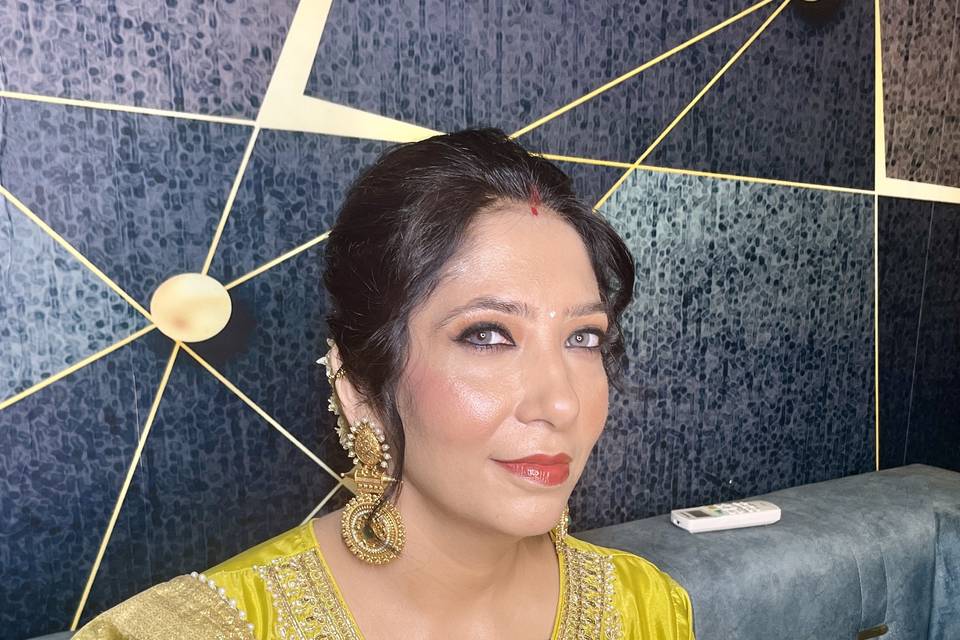 Party makeup