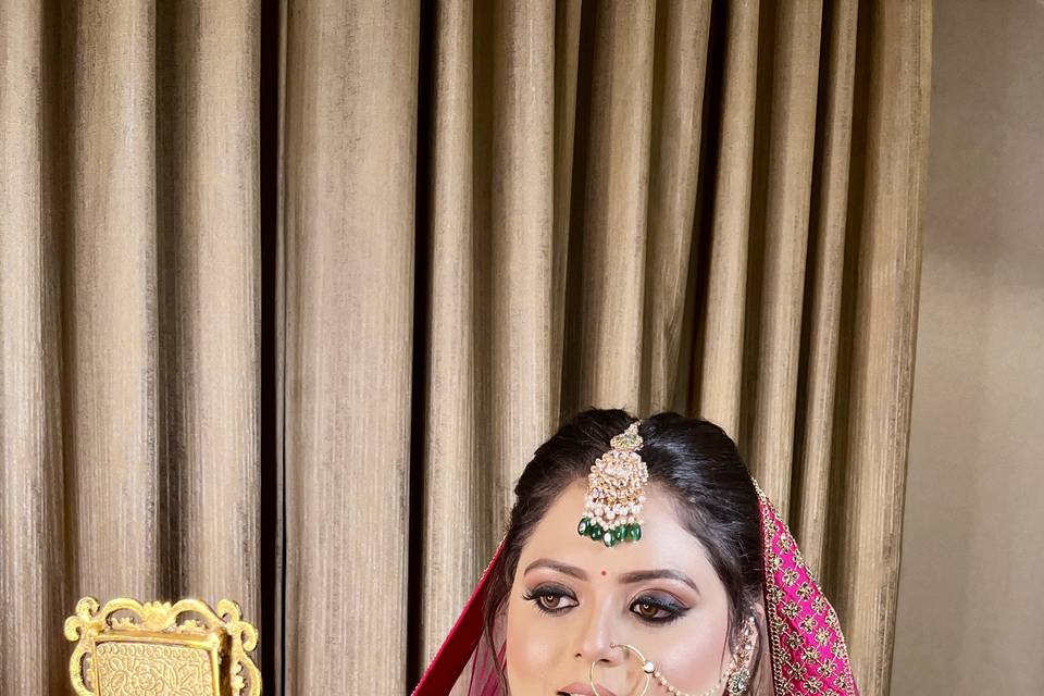 Airbrush bridal makeup