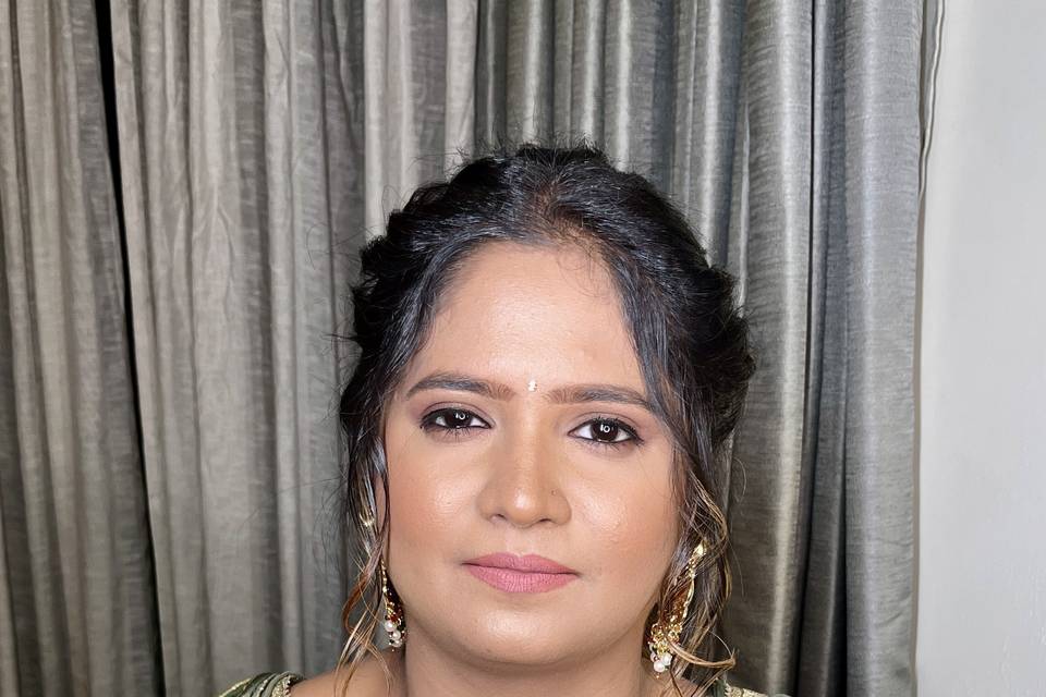 Mehandi makeup