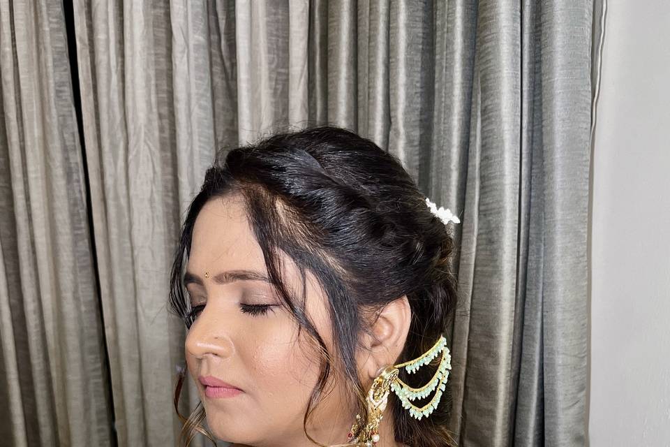 Mehandi makeup