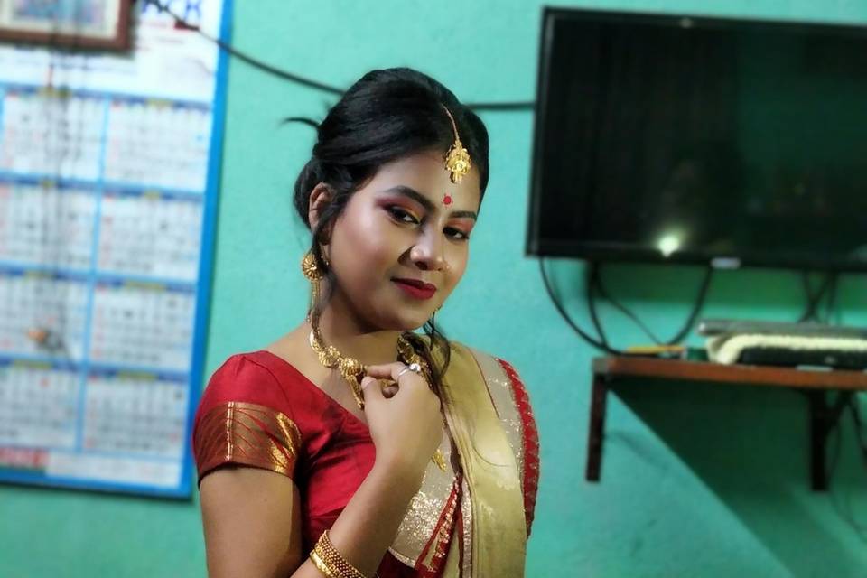 Ashirbaad makeup