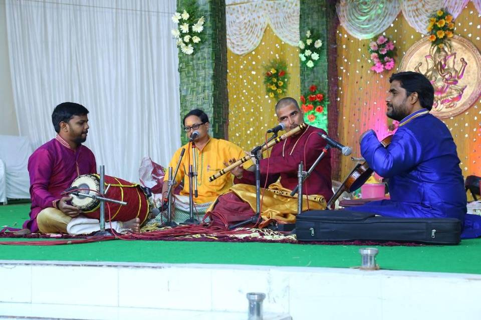 Flute Phani, Guntur